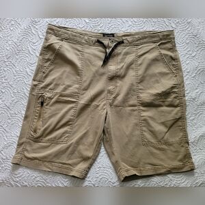 Signature By Levi's Sz 42 Men's shorts